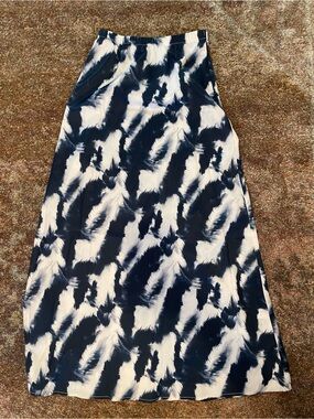 Women’s Navy and Cream Printed Maxi Skirt